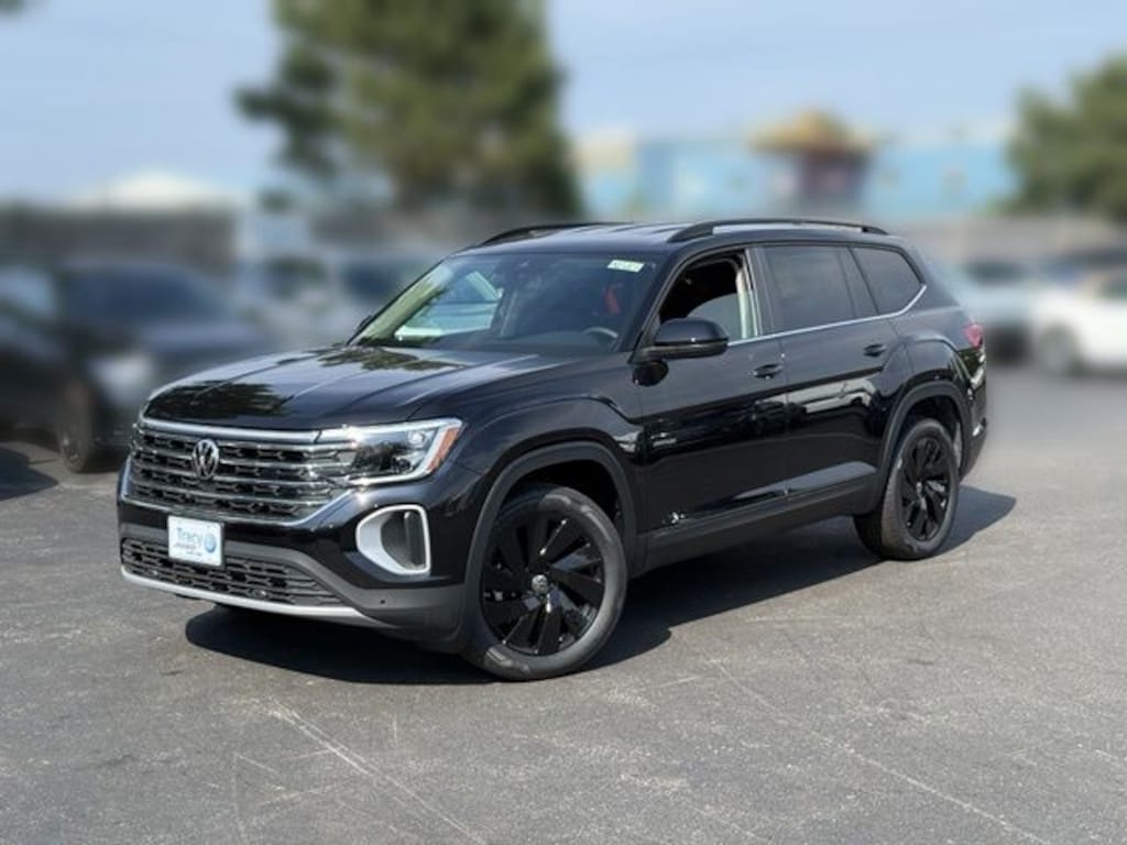 New 2026 Volkswagen Atlas SE w/Technology SUV