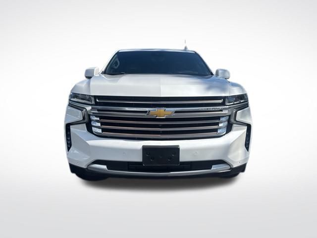 2023 Chevrolet Suburban High Country photo 3