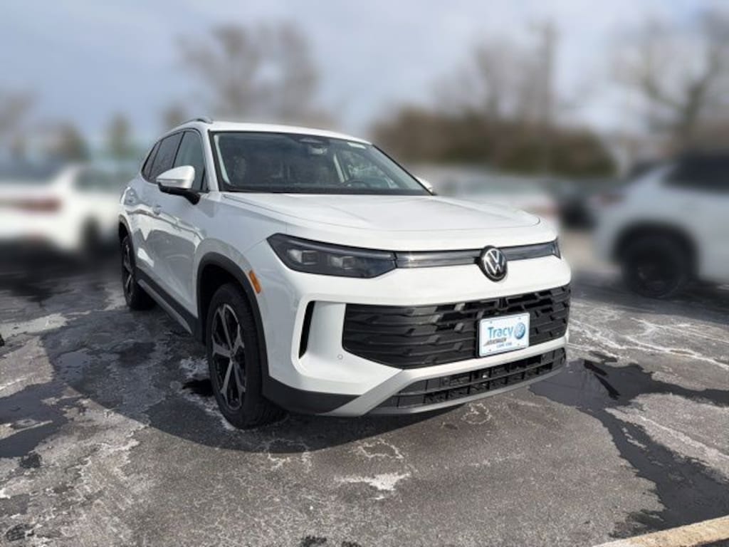 New 2026 Volkswagen Tiguan 2.0T SE SUV