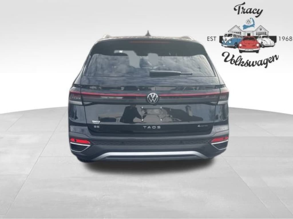 New 2025 Volkswagen Taos 1.5T SE SUV