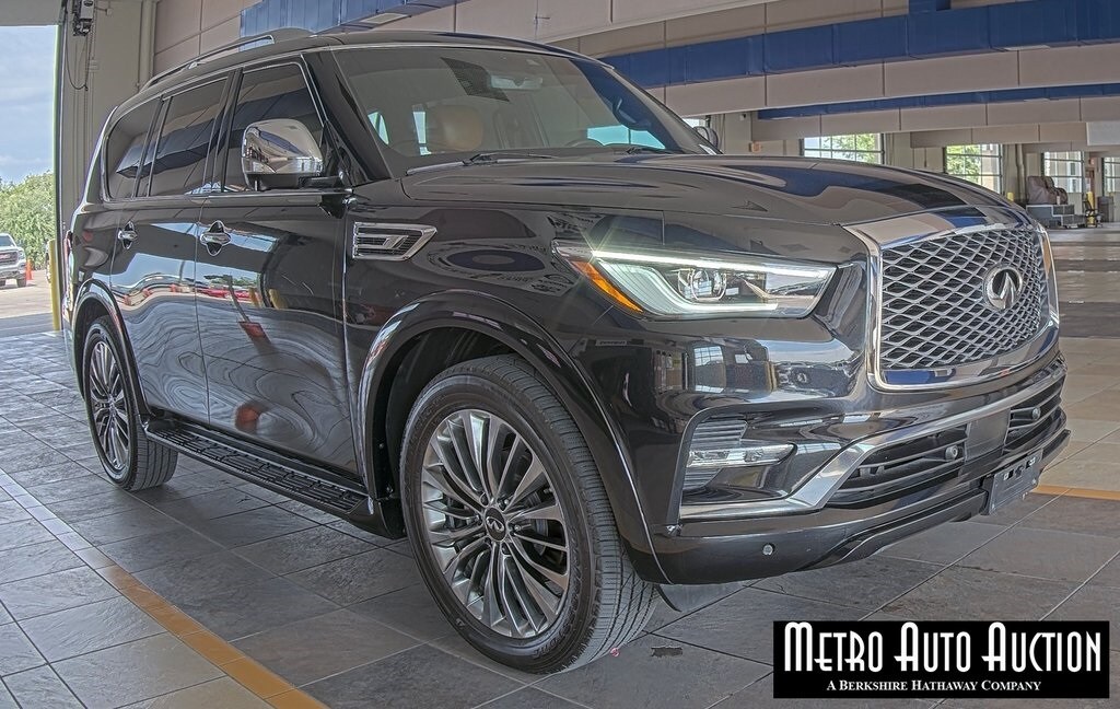 2021 Infiniti QX80 Sensory photo 2