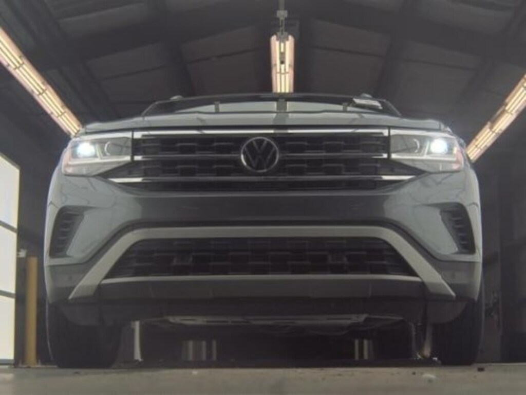 Used 2022 Volkswagen Atlas Cross Sport 3.6L V6 SE w/Technology SUV