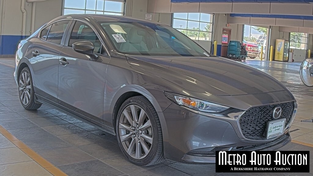 2019 Mazda Mazda3 Preferred photo 4