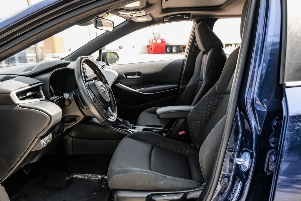 2020 Toyota Corolla SE Premium photo 2