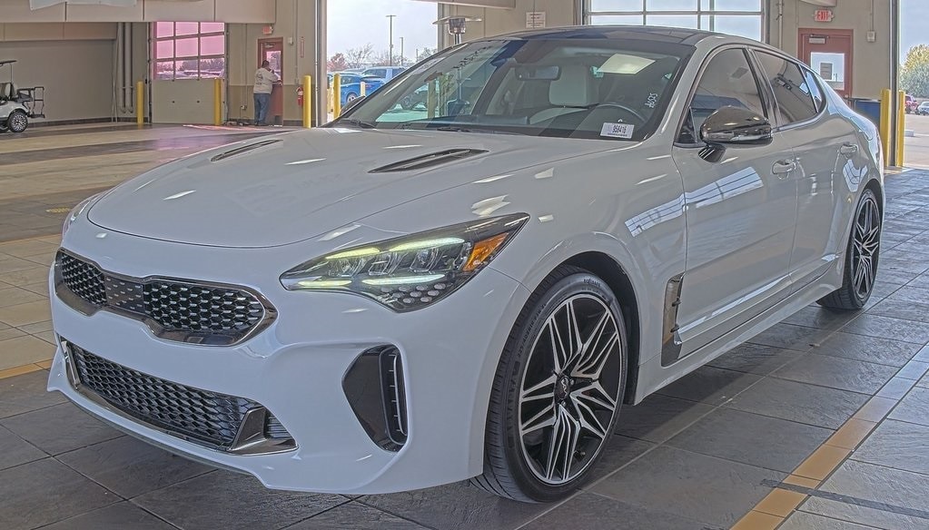 2022 Kia Stinger GT1's photo