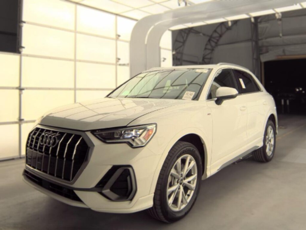 Used 2024 Audi Q3 Premium SUV