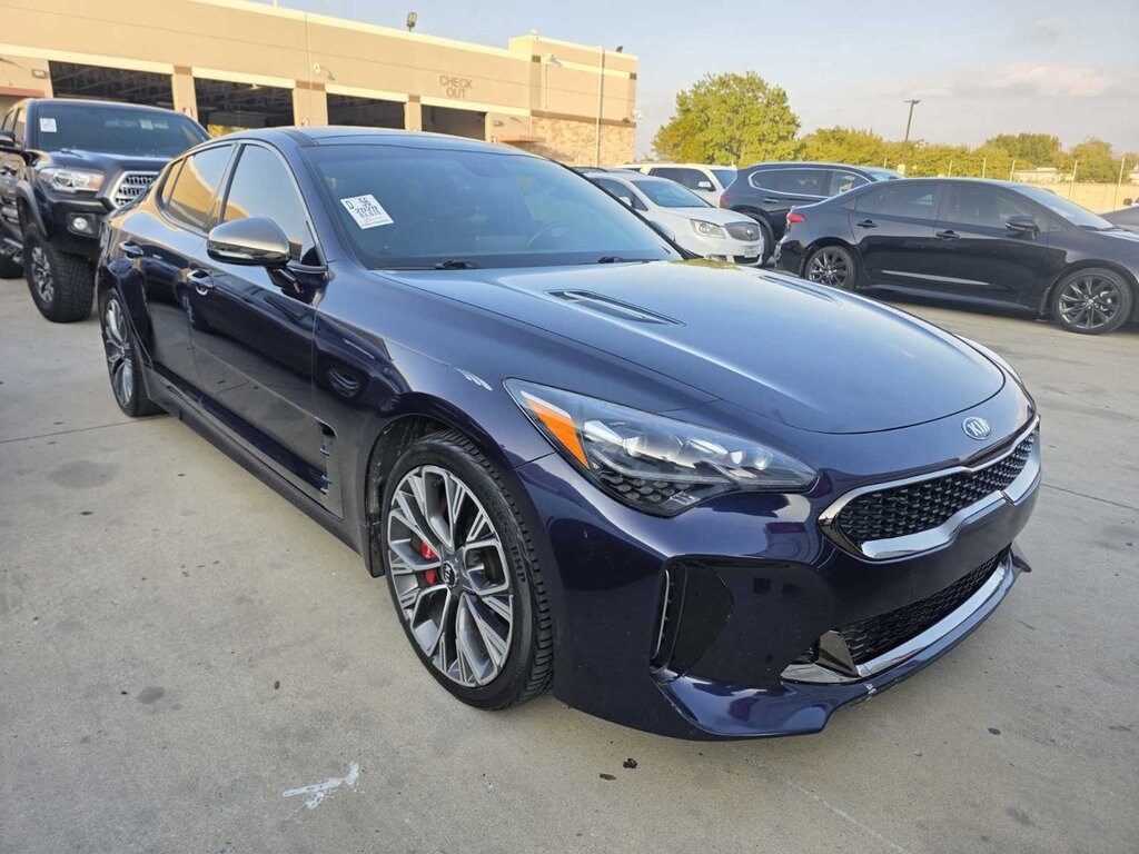 2020 Kia Stinger GT photo 3