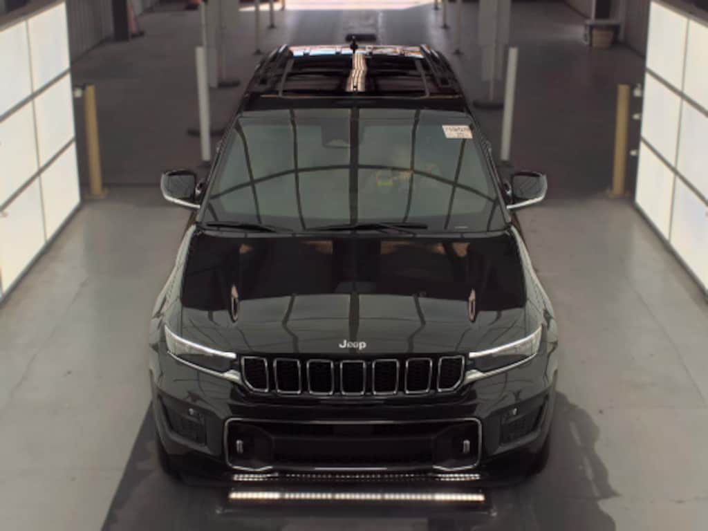 Used 2024 Jeep Grand Cherokee Overland SUV