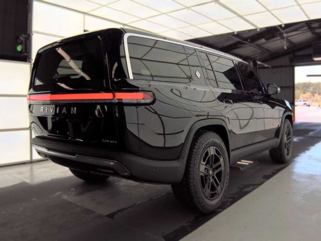 Used 2023 Rivian R1S Adventure SUV