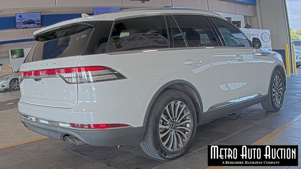 2020 Lincoln Aviator Reserve photo 2