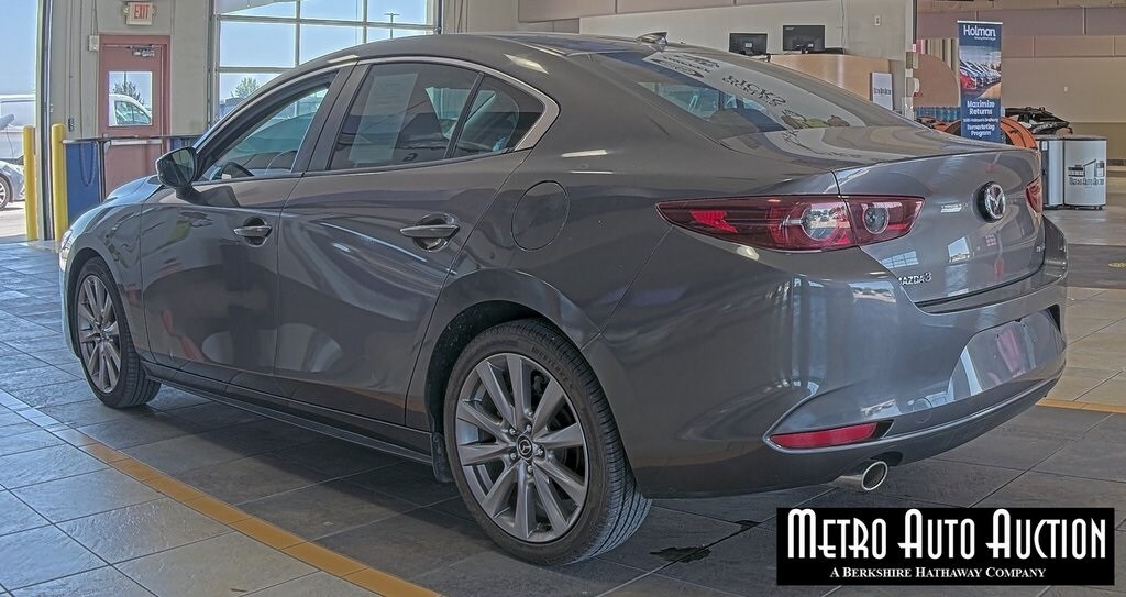 2019 Mazda Mazda3 Preferred photo 2