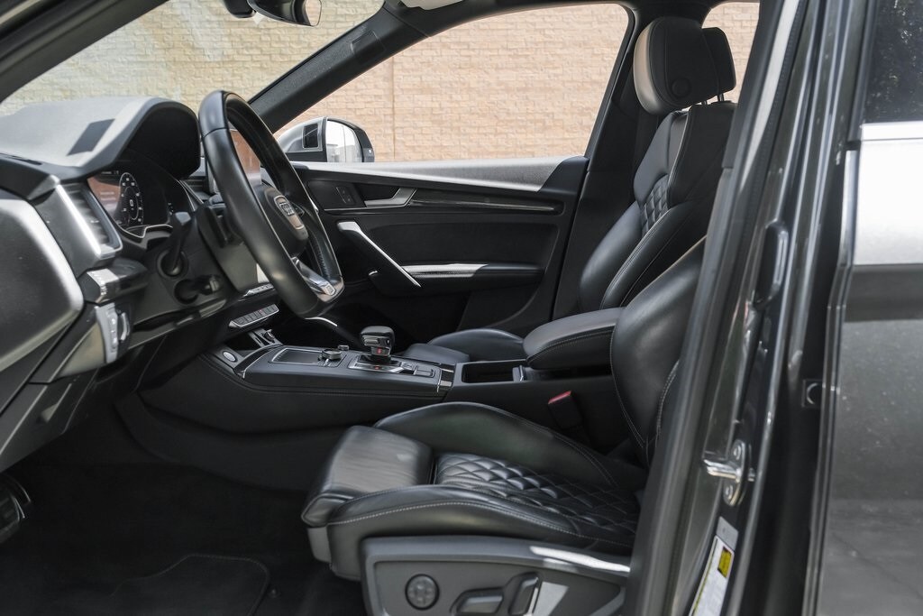2020 Audi SQ5 Premium Plus photo 3