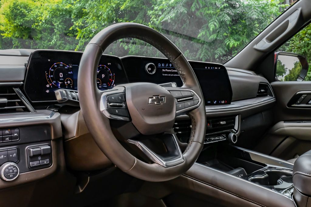 2025 Chevrolet Tahoe Z71 - Photo 18