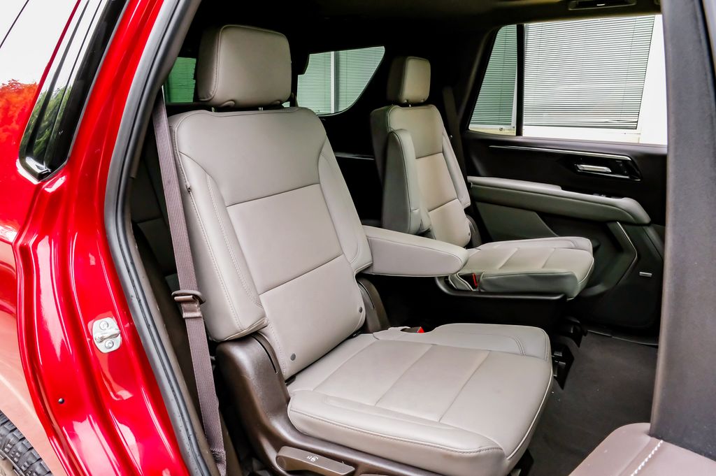 2025 Chevrolet Tahoe Z71 - Photo 40