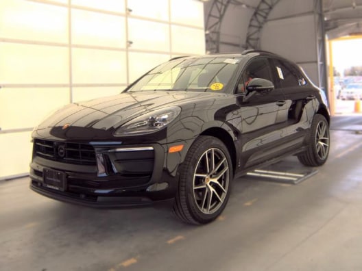 2023 Porsche Macan T's photo
