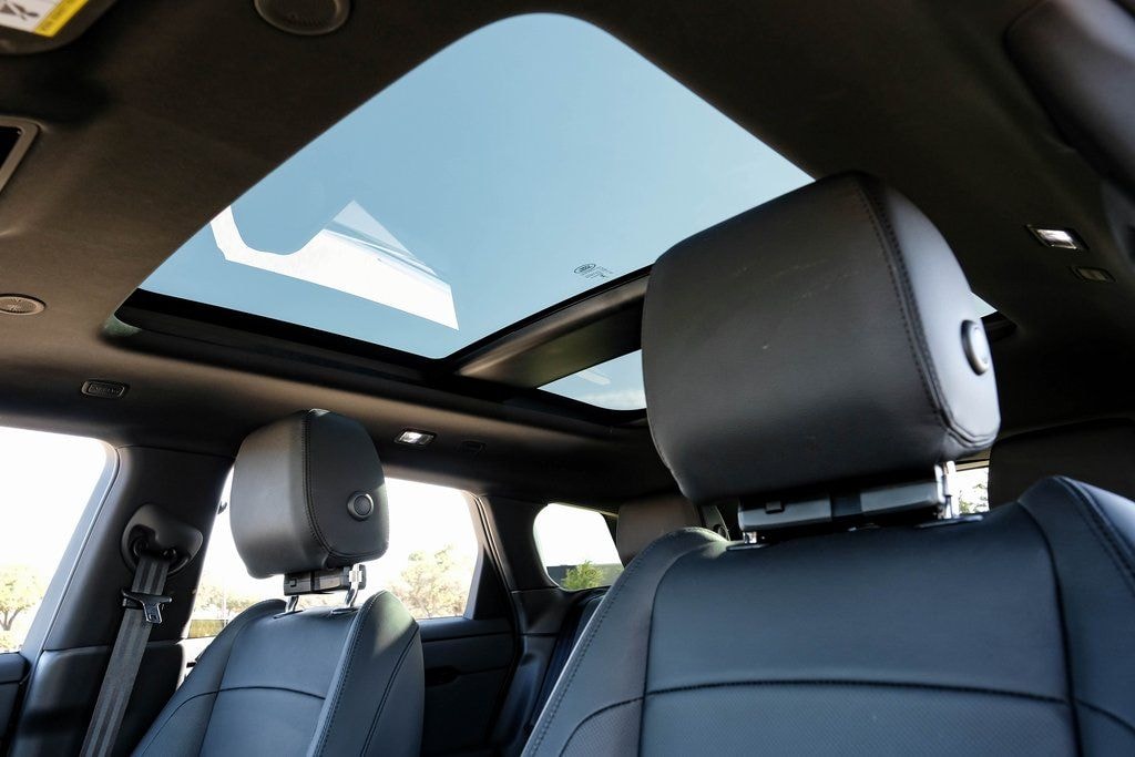 Used 2025 Land Rover Range Rover Evoque Dynamic SUV