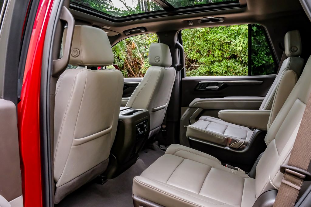 2025 Chevrolet Tahoe Z71 - Photo 43