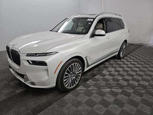 2025 BMW X7 xDrive40i's photo