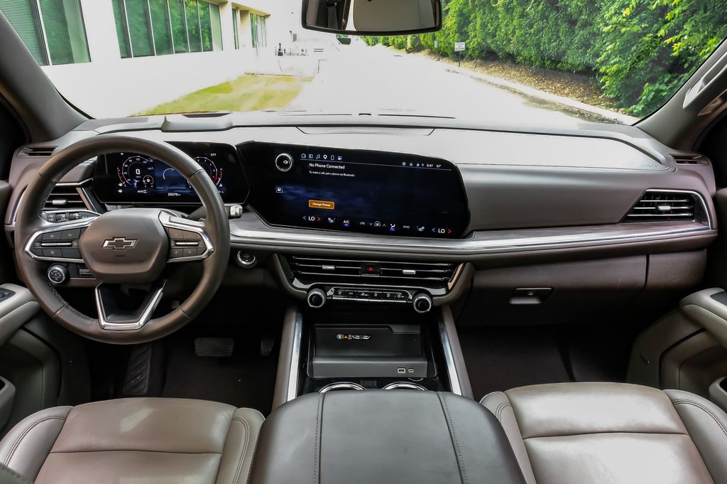 2025 Chevrolet Tahoe Z71 - Photo 15