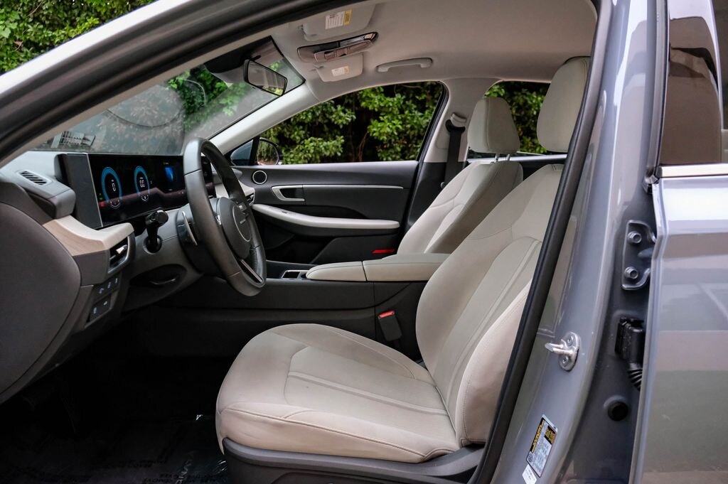 Used 2024 Hyundai Sonata Hybrid SEL Sedan