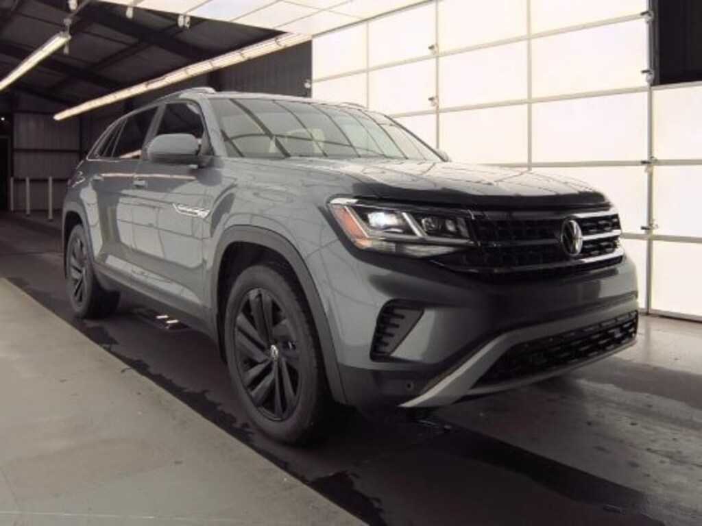 Used 2022 Volkswagen Atlas Cross Sport 3.6L V6 SE w/Technology SUV