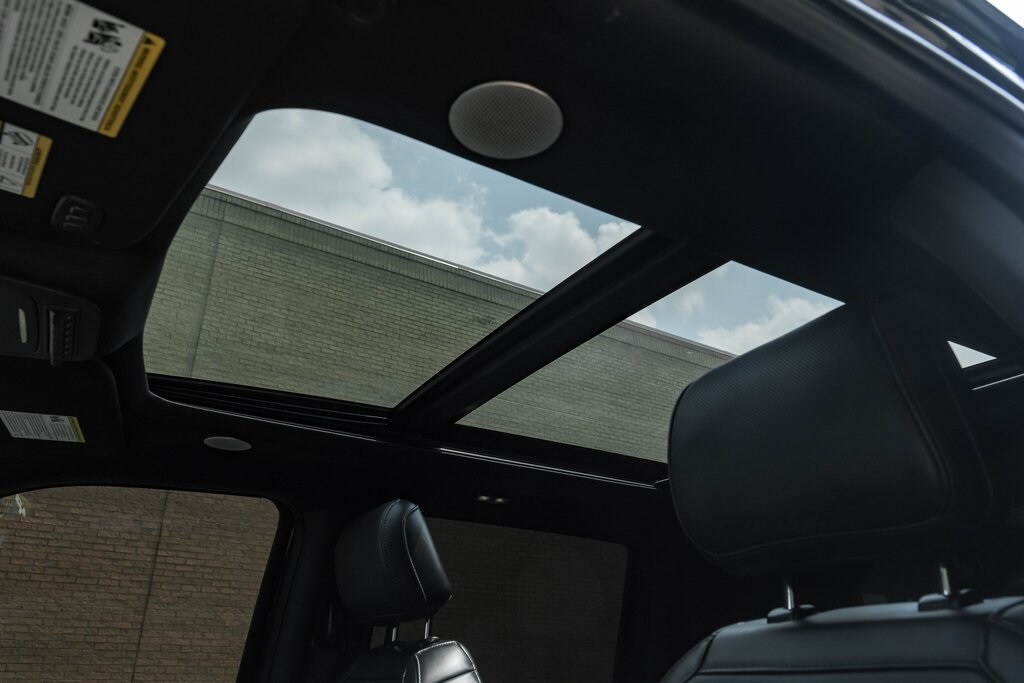 2022 Ford F-150 Raptor photo 2