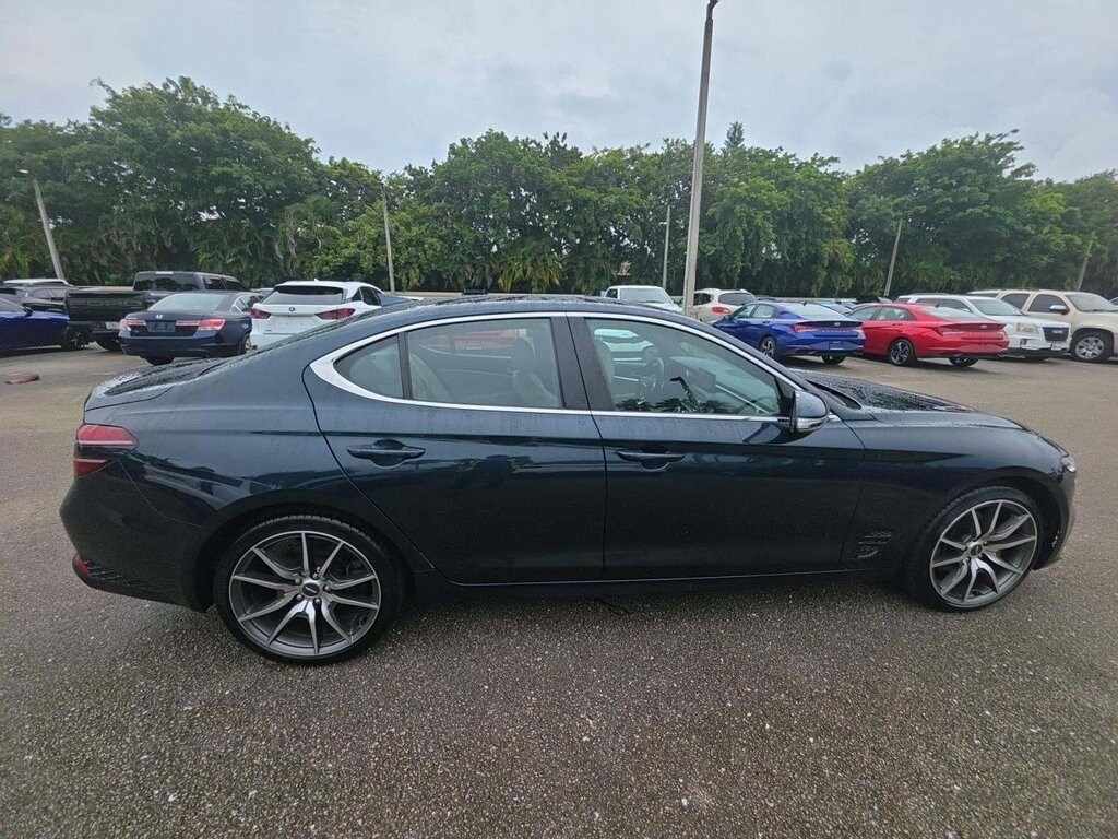 2023 Genesis G70 2.0T Sport Prestige photo 4