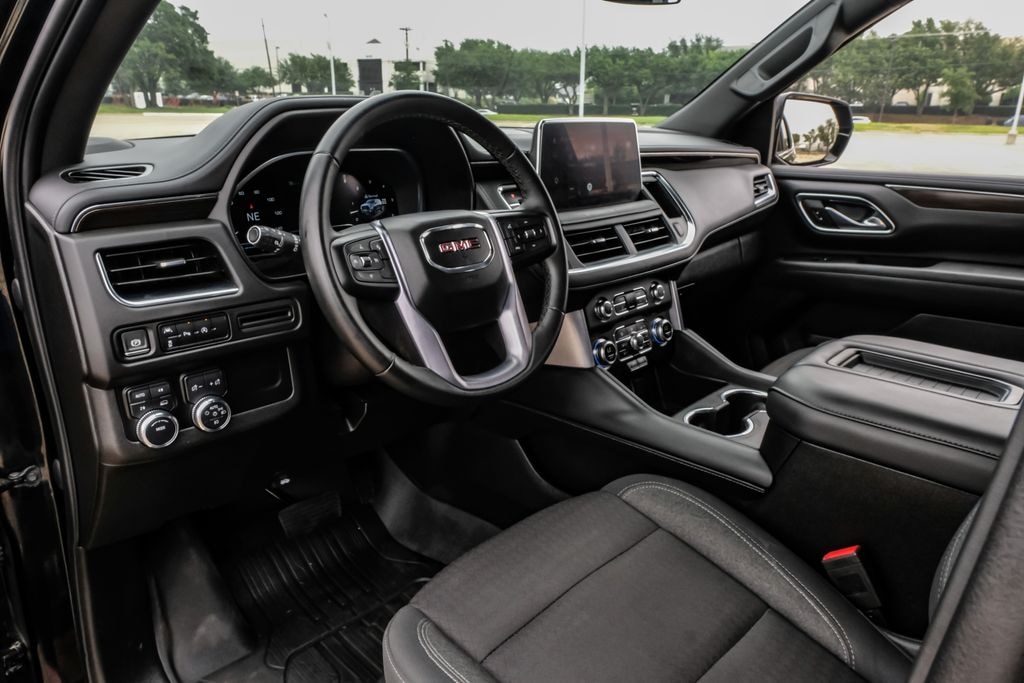 Used 2023 GMC Yukon SLE SUV