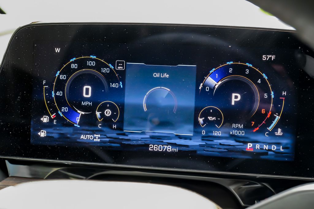 2025 Chevrolet Tahoe Z71 - Photo 21