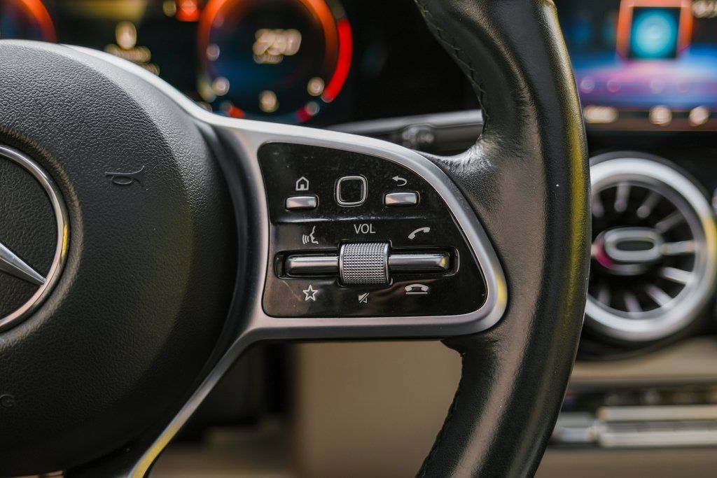 2022 Mercedes-Benz GLB Base - Photo 18
