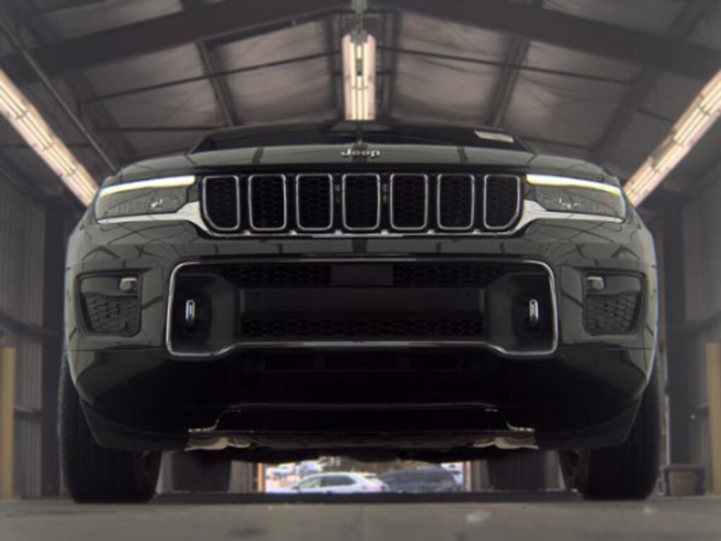 Used 2024 Jeep Grand Cherokee Overland SUV
