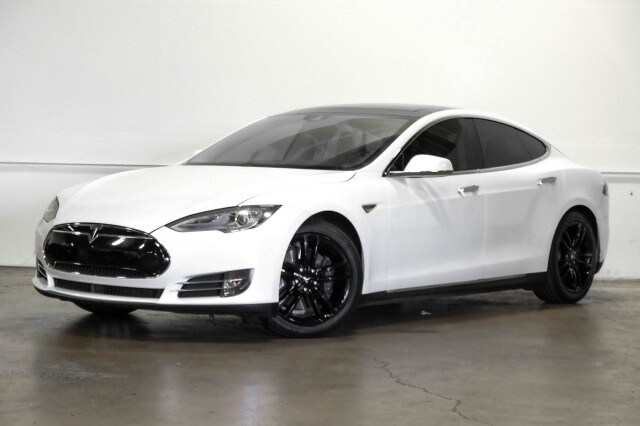 2015 Tesla Model S 85D photo 3