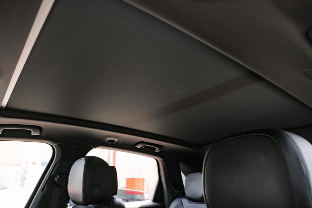 2020 Porsche Cayenne Base photo 3