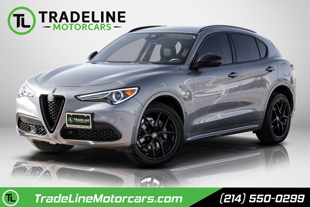 2021 Alfa Romeo Stelvio Base's photo