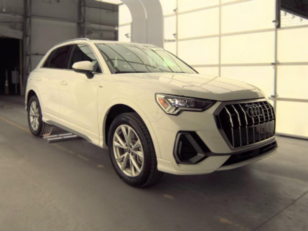 Used 2024 Audi Q3 Premium SUV