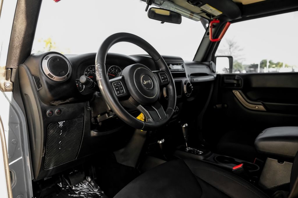 Used 2015 Jeep Wrangler Unlimited Sport SUV