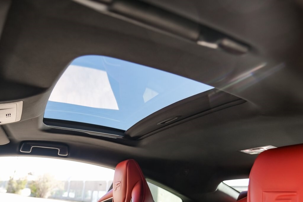 2015 Lexus RC F photo 4