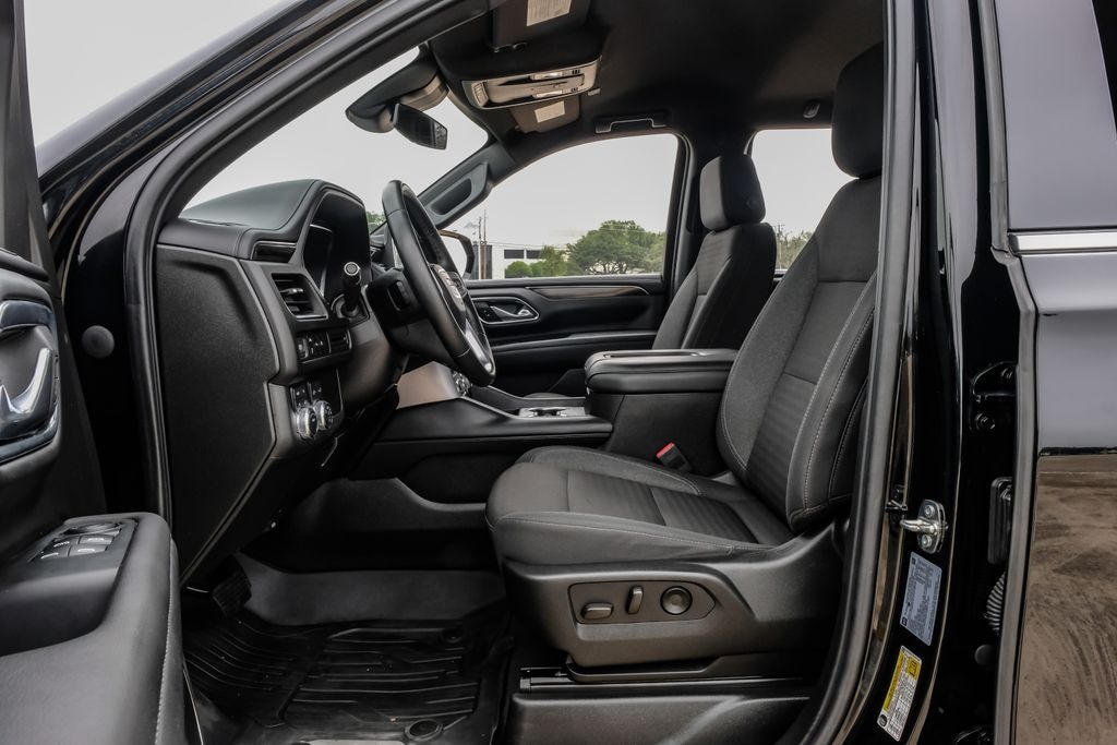 Used 2023 GMC Yukon SLE SUV