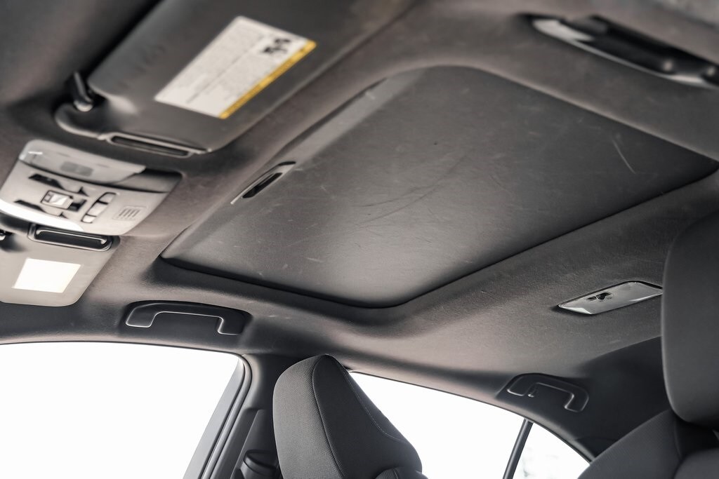 2020 Toyota Corolla SE Premium photo 3