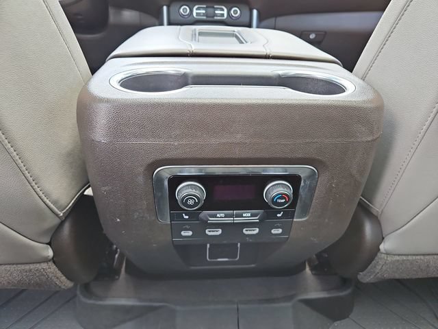 2021 Chevrolet Suburban Z71 - Photo 23