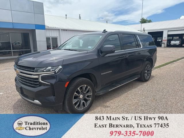 2023 Chevrolet Suburban 2WD 1500 LT's photo
