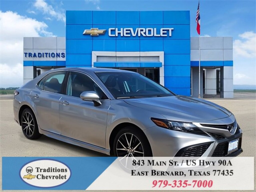 Used 2024 Toyota Camry SE Sedan