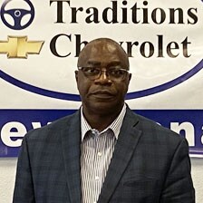 Staff member Mike Abdul from ID_a28a4178db41