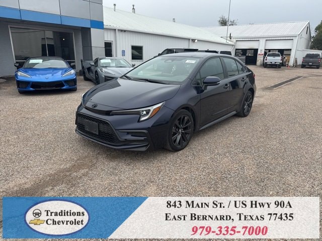 2023 Toyota Corolla SE's photo