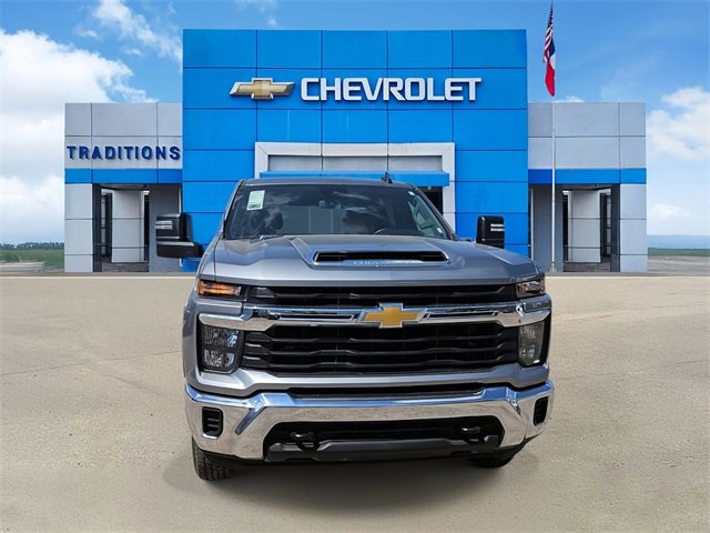 2024 Chevrolet Silverado 2500HD LT photo 3
