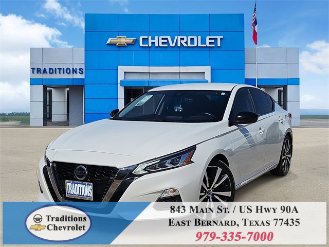 2022 Nissan Altima SR