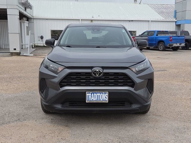 2022 Toyota RAV4 LE - Photo 34