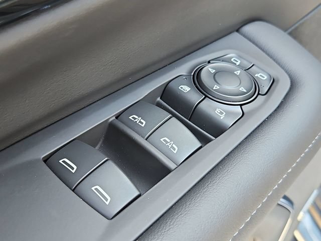 2026 Chevrolet Suburban Z71 - Photo 25