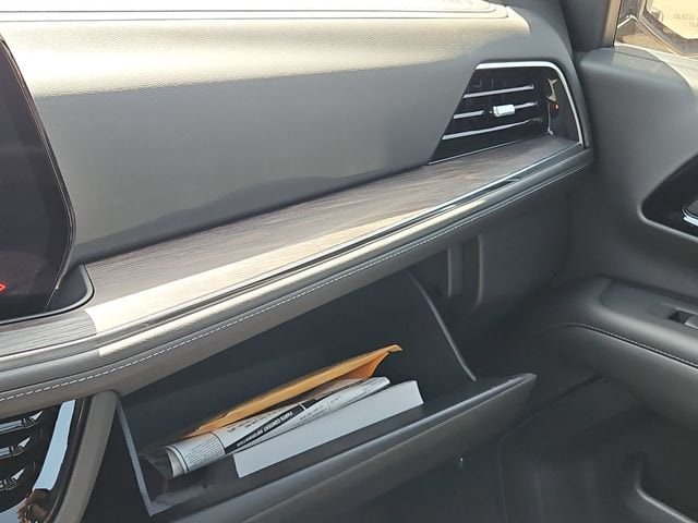 2026 Chevrolet Suburban Z71 - Photo 53