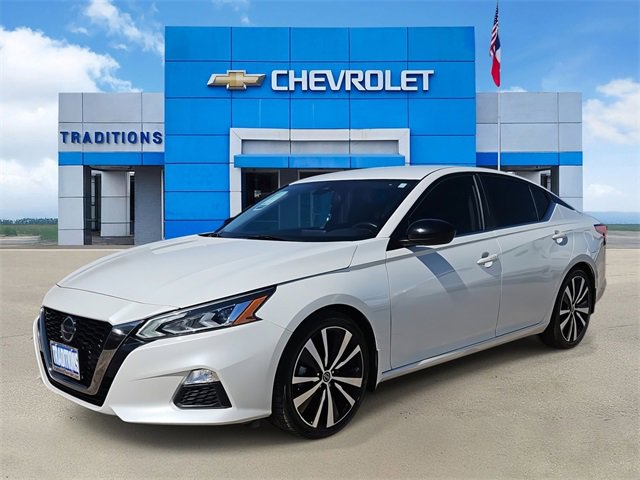 2022 Nissan Altima SR photo 3